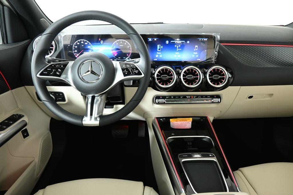 used 2025 Mercedes-Benz GLA 250 car, priced at $47,650