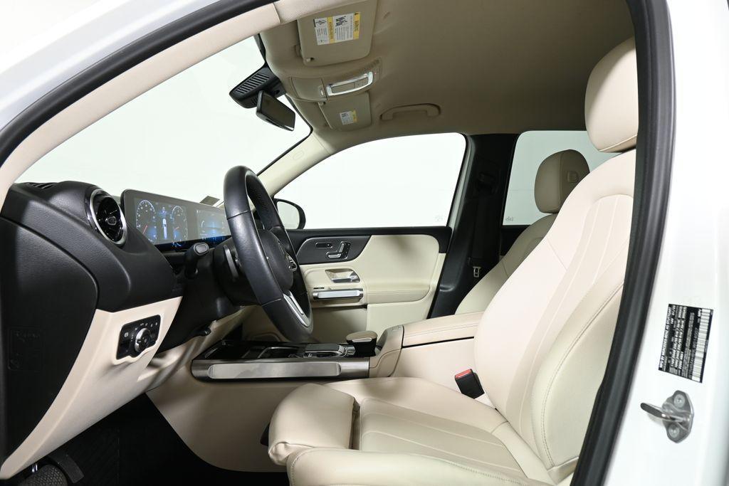 used 2020 Mercedes-Benz GLB 250 car, priced at $25,595
