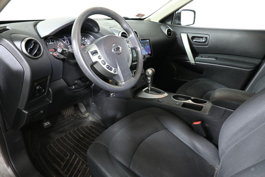 used 2015 Nissan Rogue Select car, priced at $10,000