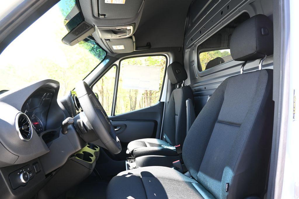 new 2025 Mercedes-Benz Sprinter 2500 car, priced at $65,257