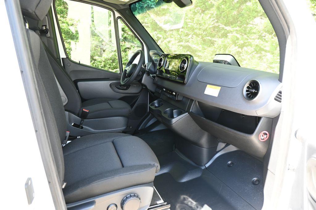 new 2025 Mercedes-Benz Sprinter 2500 car, priced at $65,257