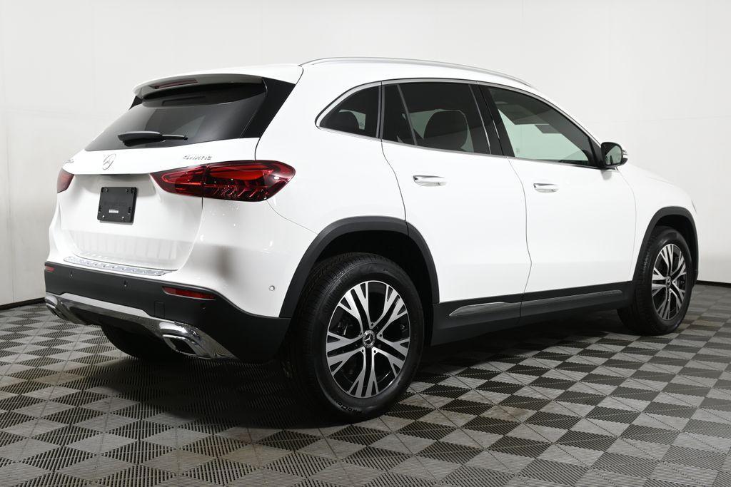 new 2025 Mercedes-Benz GLA 250 car, priced at $48,495