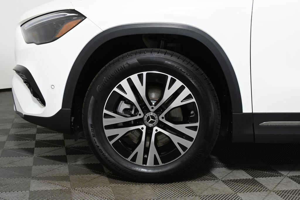 new 2025 Mercedes-Benz GLA 250 car, priced at $48,495