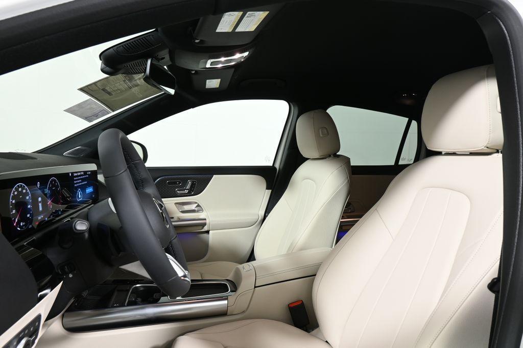 new 2025 Mercedes-Benz GLA 250 car, priced at $48,495
