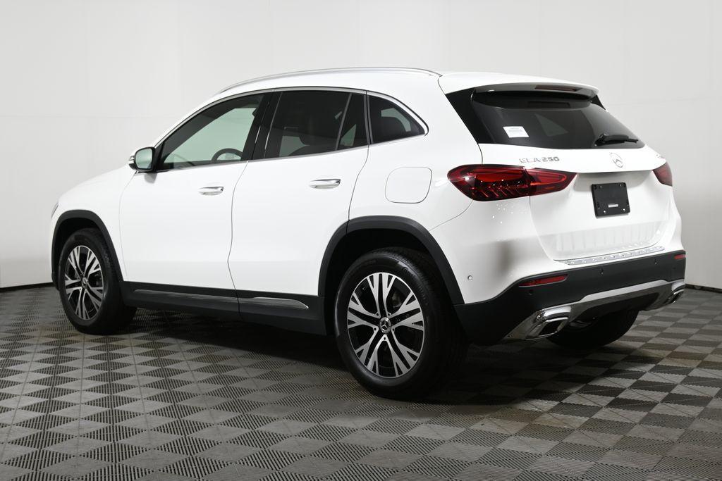 new 2025 Mercedes-Benz GLA 250 car, priced at $48,495