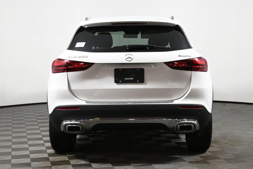 new 2025 Mercedes-Benz GLA 250 car, priced at $48,495