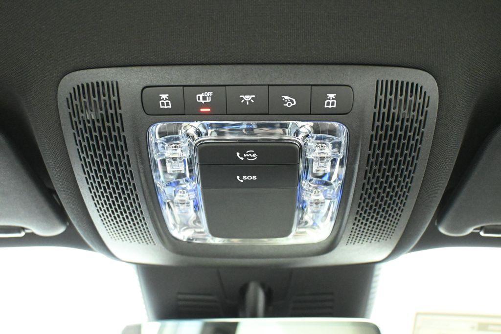 new 2025 Mercedes-Benz GLB 250 car, priced at $46,550