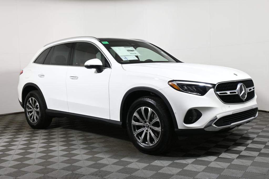new 2025 Mercedes-Benz GLC 300 car, priced at $56,385
