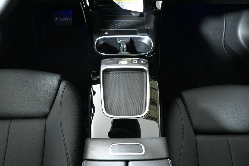 new 2025 Mercedes-Benz CLA 250 car, priced at $48,085