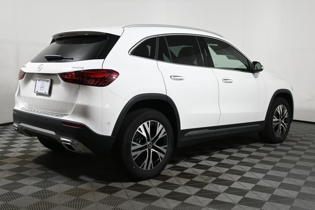 new 2025 Mercedes-Benz GLA 250 car, priced at $47,295