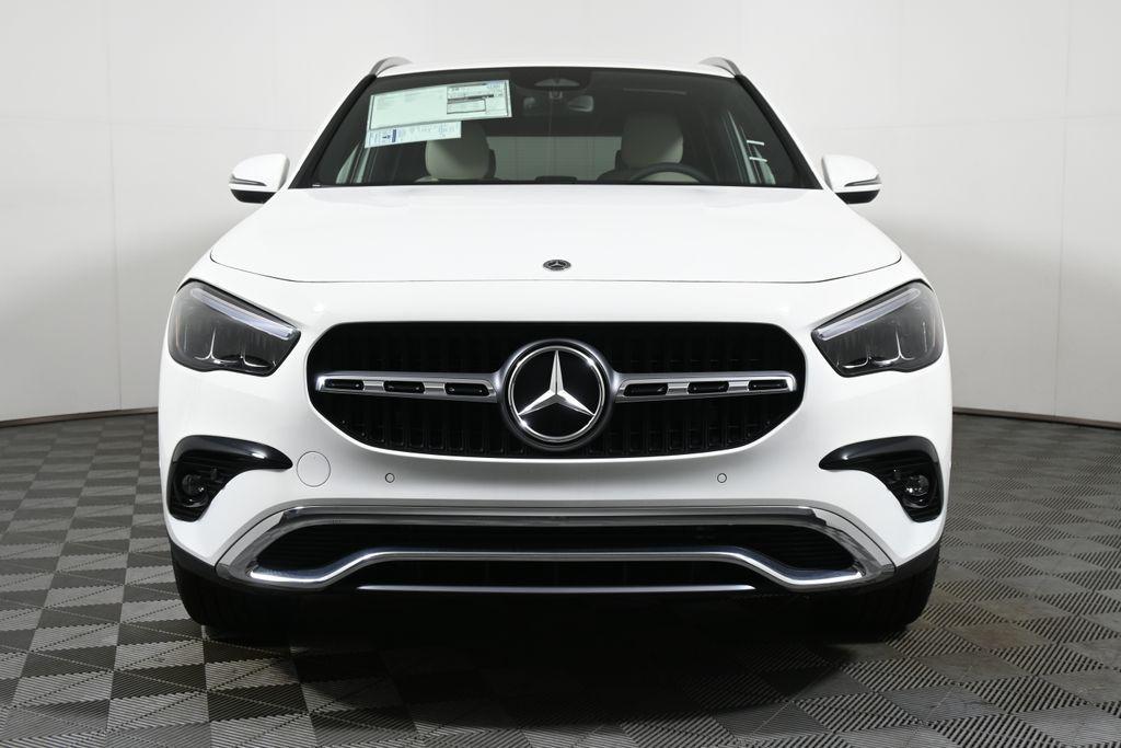 new 2025 Mercedes-Benz GLA 250 car, priced at $47,295