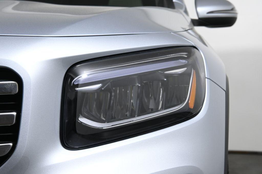 new 2026 Mercedes-Benz GLB 250 car, priced at $51,070