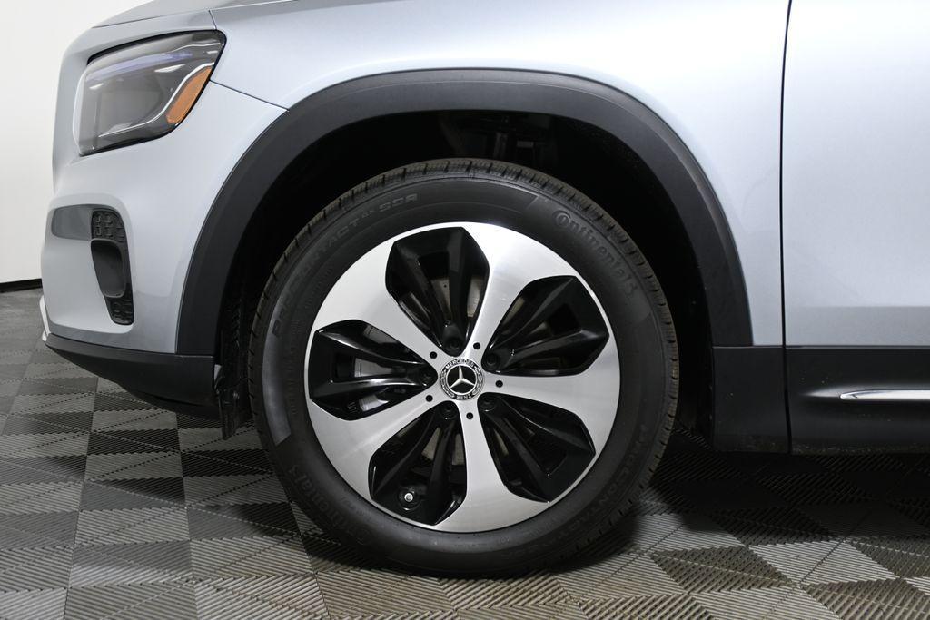 new 2026 Mercedes-Benz GLB 250 car, priced at $51,070