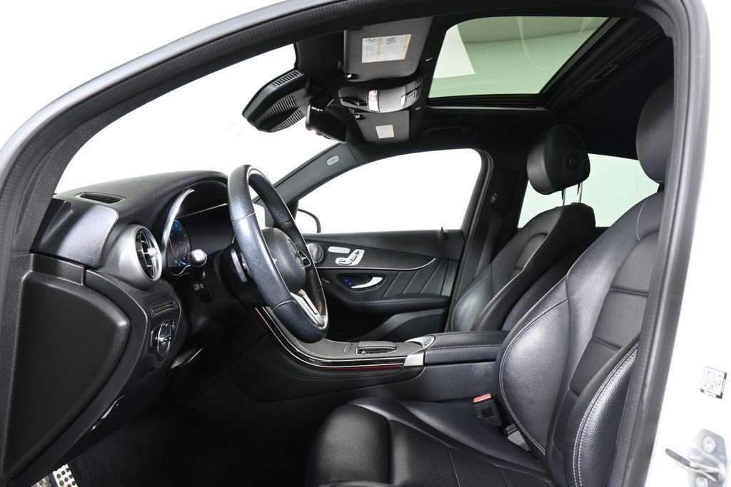 used 2020 Mercedes-Benz GLC 300 car