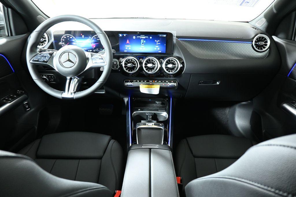 new 2025 Mercedes-Benz GLA 250 car, priced at $50,585