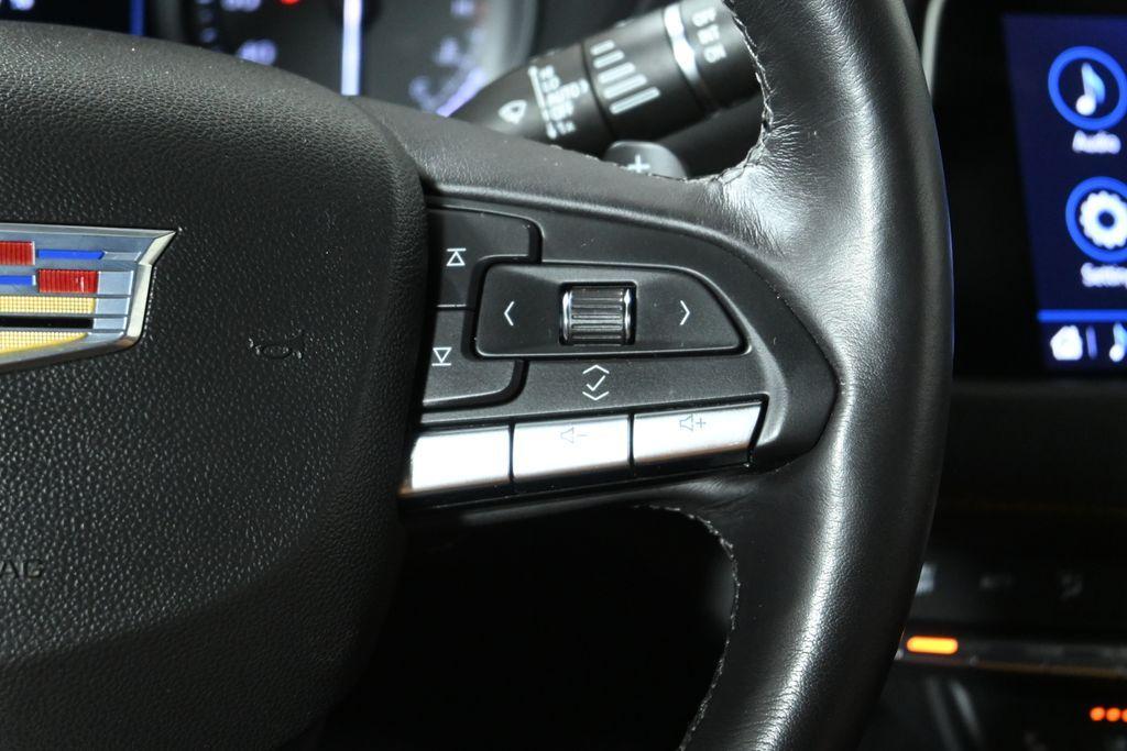 used 2022 Cadillac XT4 car, priced at $23,495
