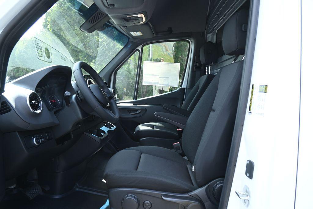 new 2025 Mercedes-Benz Sprinter 2500 car, priced at $70,326