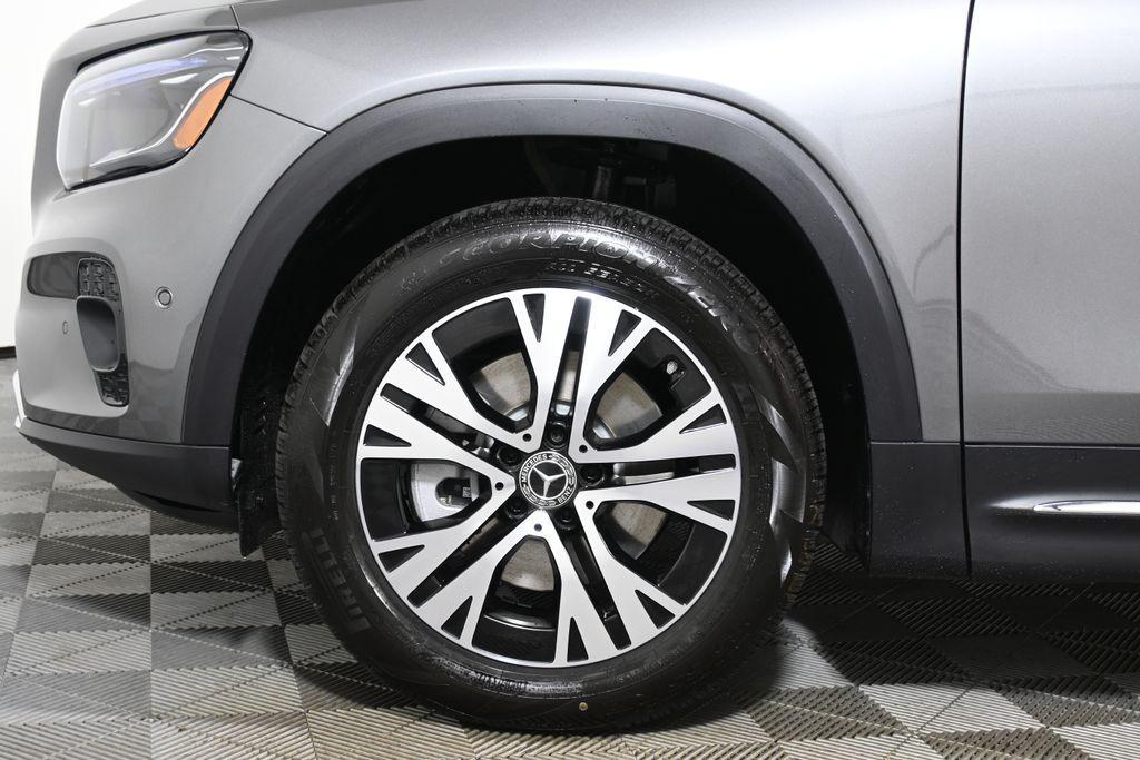 new 2026 Mercedes-Benz GLB 250 car, priced at $52,360