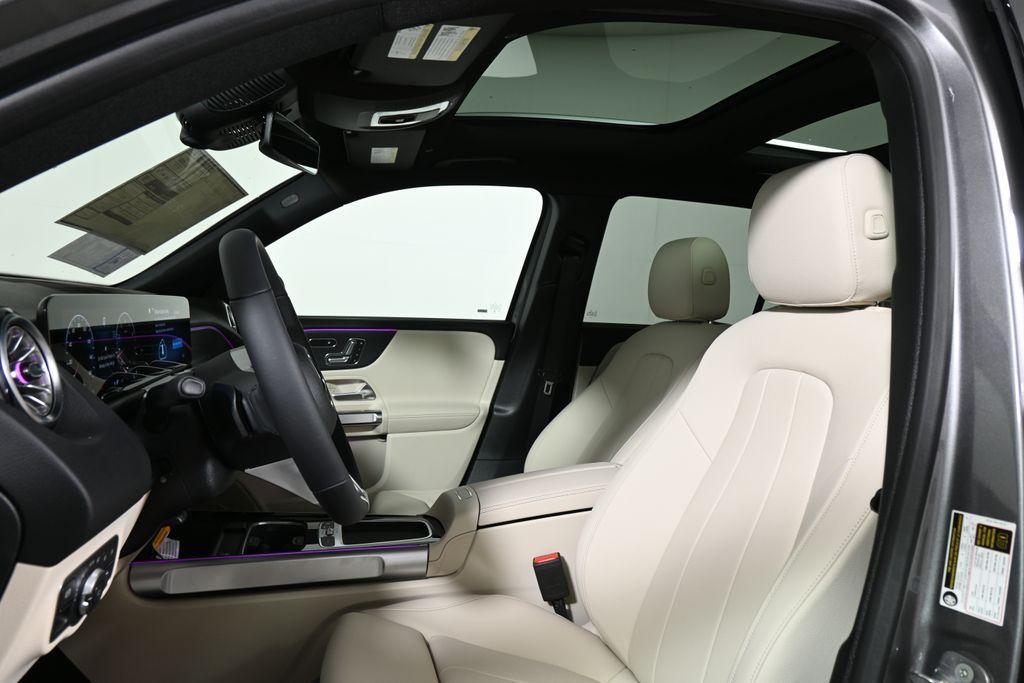 new 2026 Mercedes-Benz GLB 250 car, priced at $52,360