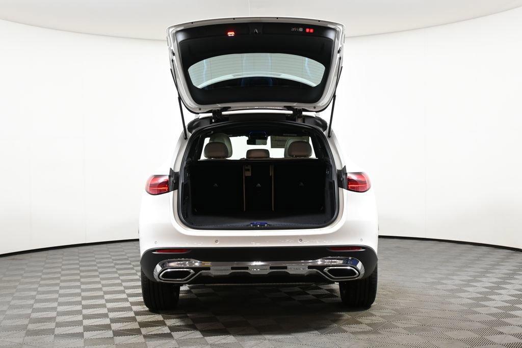 new 2025 Mercedes-Benz GLC 300 car, priced at $56,950