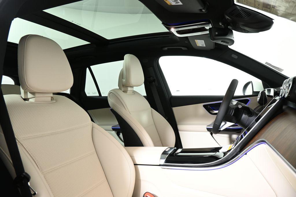 new 2025 Mercedes-Benz GLC 300 car, priced at $56,950