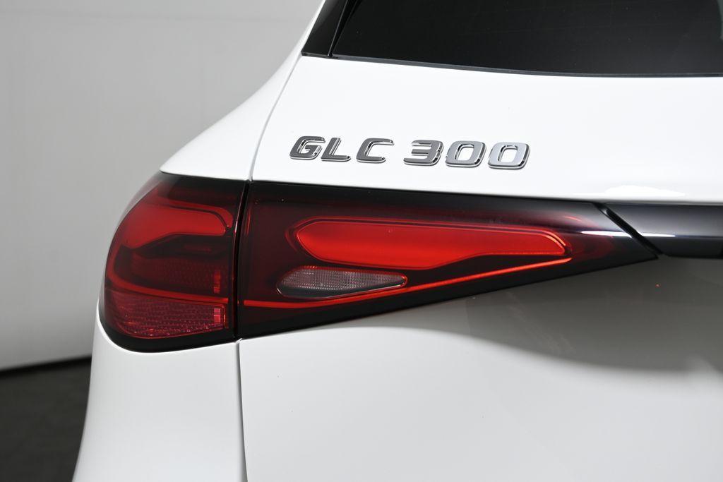 new 2025 Mercedes-Benz GLC 300 car, priced at $56,950