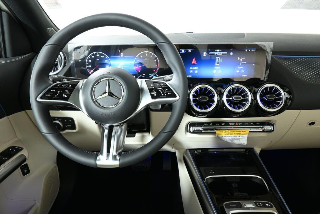 new 2025 Mercedes-Benz GLA 250 car, priced at $50,595