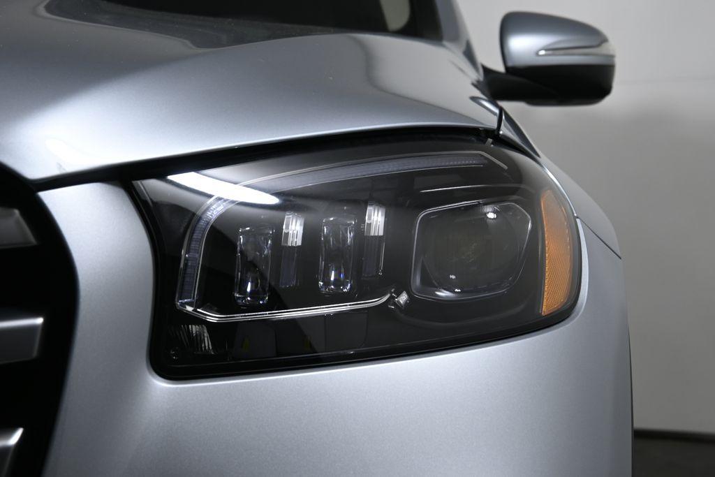 new 2026 Mercedes-Benz GLS 450 car