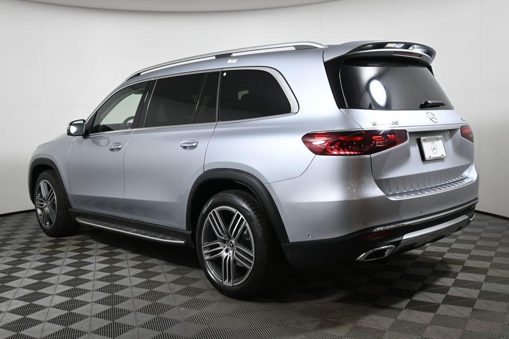 new 2026 Mercedes-Benz GLS 450 car