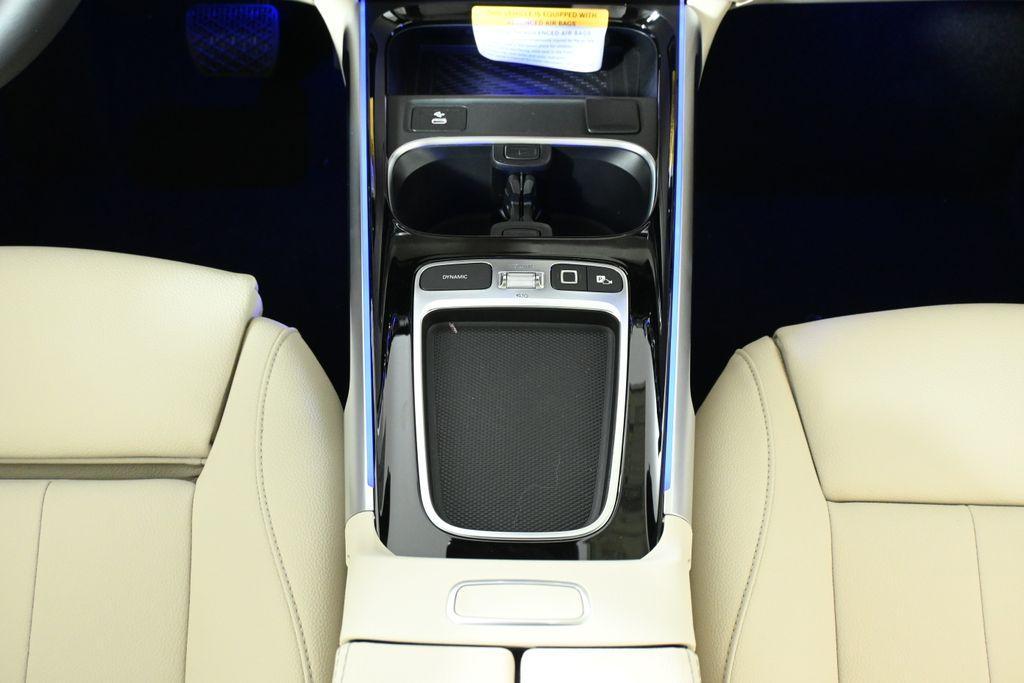 new 2025 Mercedes-Benz GLB 250 car, priced at $51,670