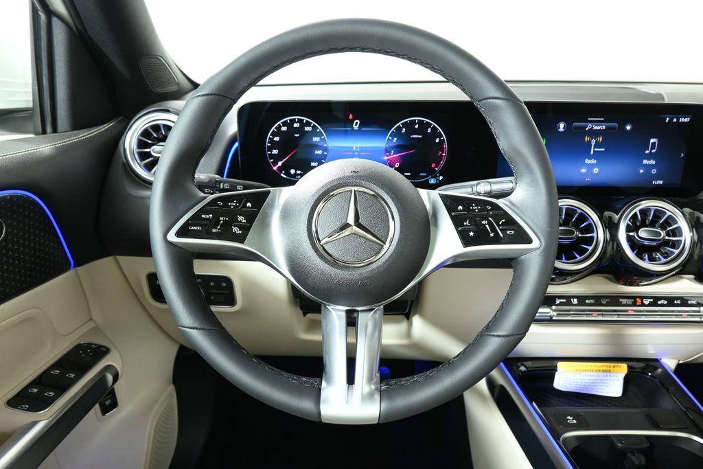 new 2025 Mercedes-Benz GLB 250 car, priced at $51,670