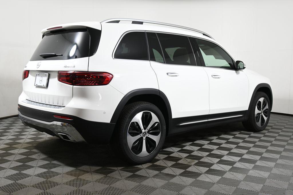 new 2025 Mercedes-Benz GLB 250 car, priced at $51,670
