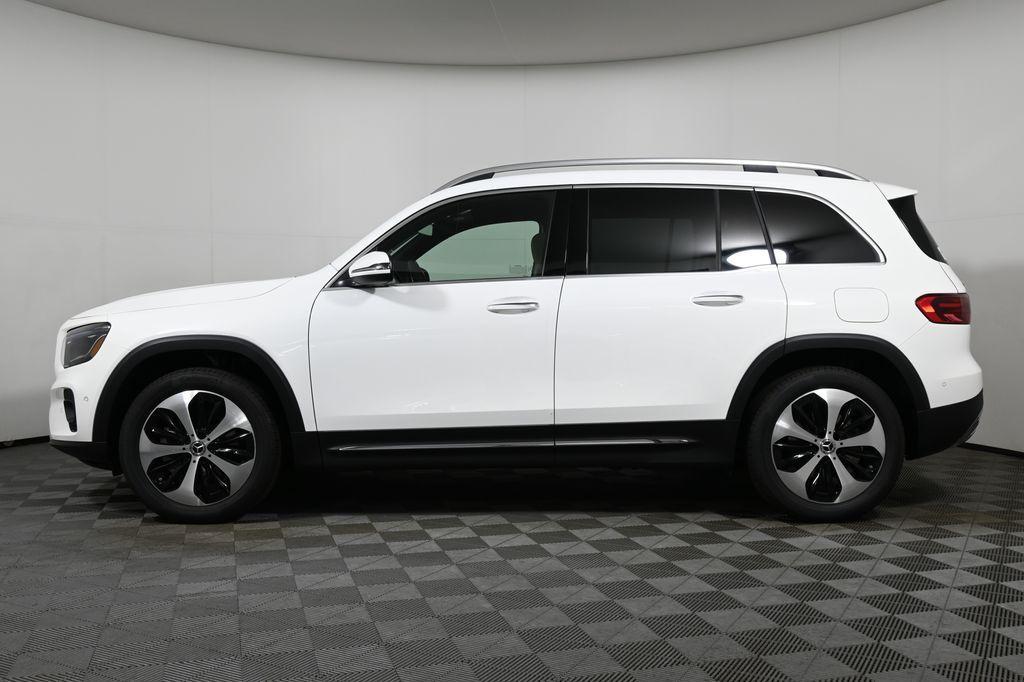 new 2025 Mercedes-Benz GLB 250 car, priced at $51,670