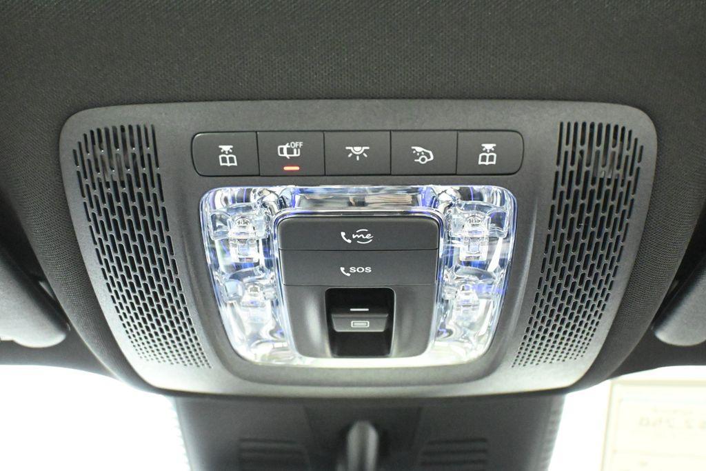 new 2025 Mercedes-Benz GLB 250 car, priced at $51,670