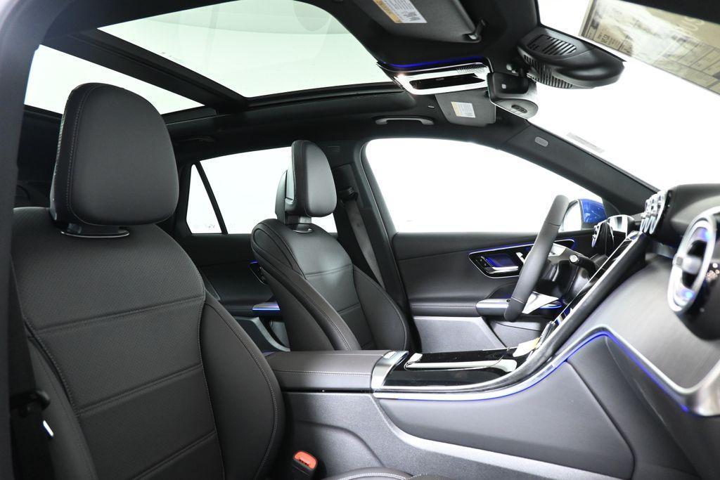 new 2025 Mercedes-Benz GLC 300 car, priced at $59,255