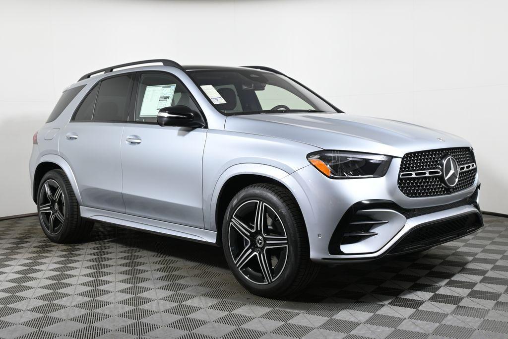 new 2025 Mercedes-Benz GLE 450 car, priced at $86,180