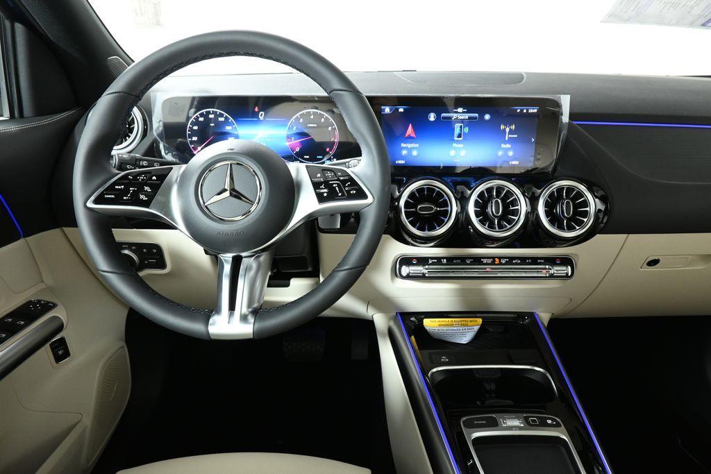 new 2025 Mercedes-Benz GLA 250 car, priced at $51,515