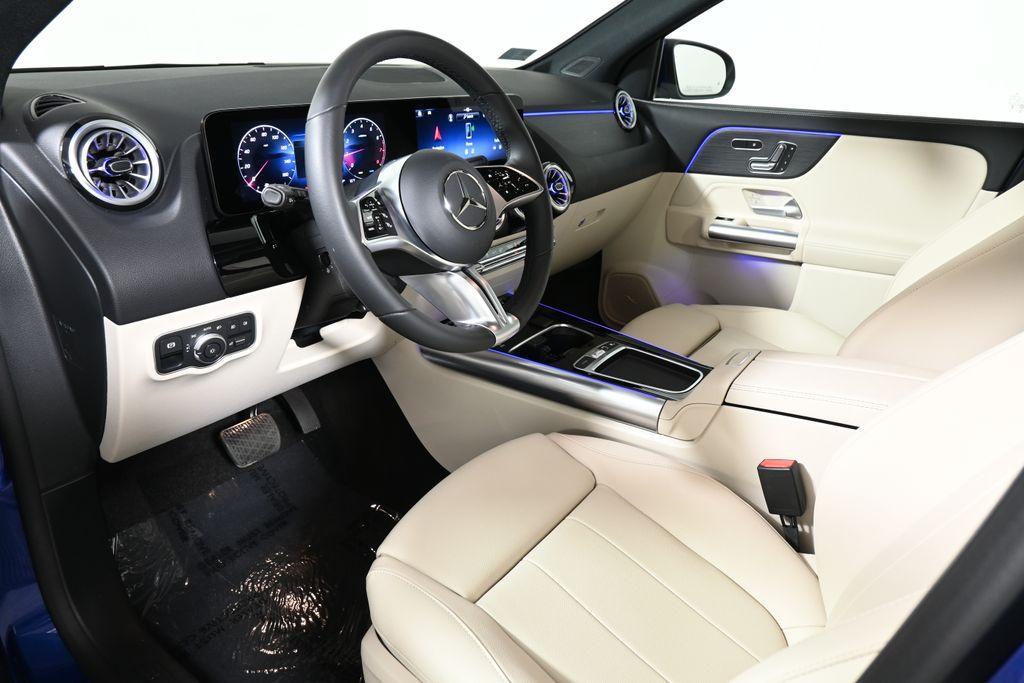 used 2025 Mercedes-Benz GLA 250 car, priced at $43,495