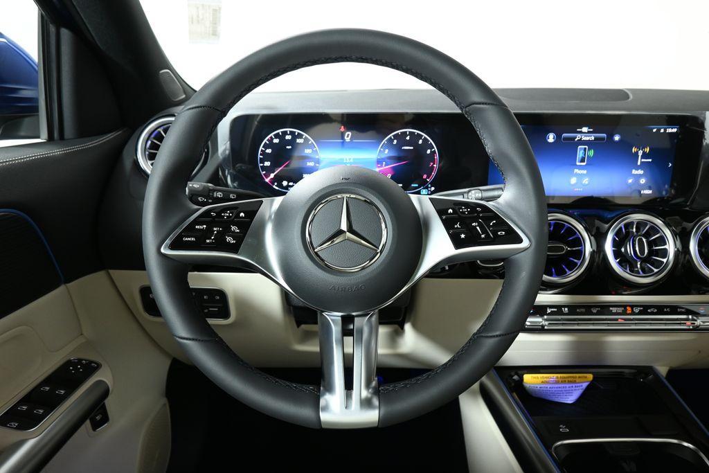 new 2025 Mercedes-Benz GLA 250 car, priced at $51,515