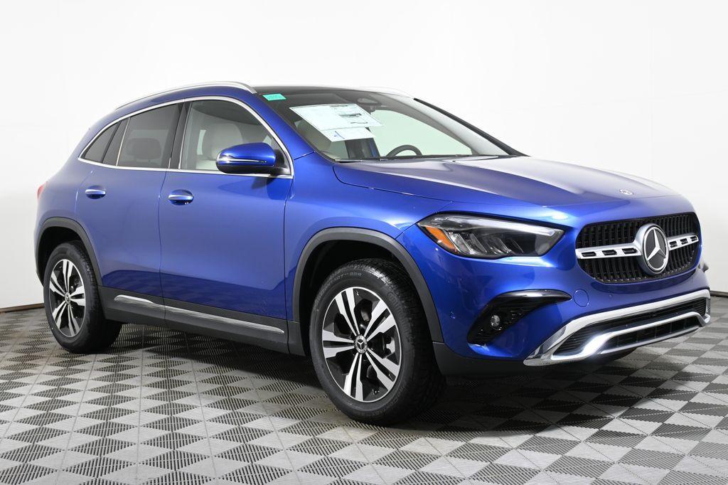 new 2025 Mercedes-Benz GLA 250 car, priced at $51,515