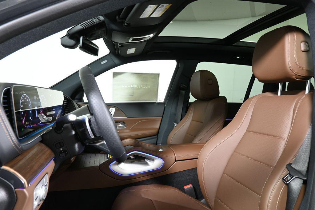 new 2025 Mercedes-Benz GLS 450 car, priced at $95,710