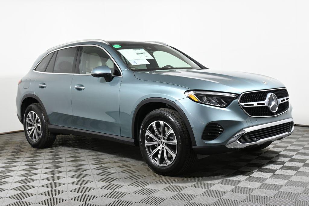 new 2025 Mercedes-Benz GLC 300 car, priced at $57,355
