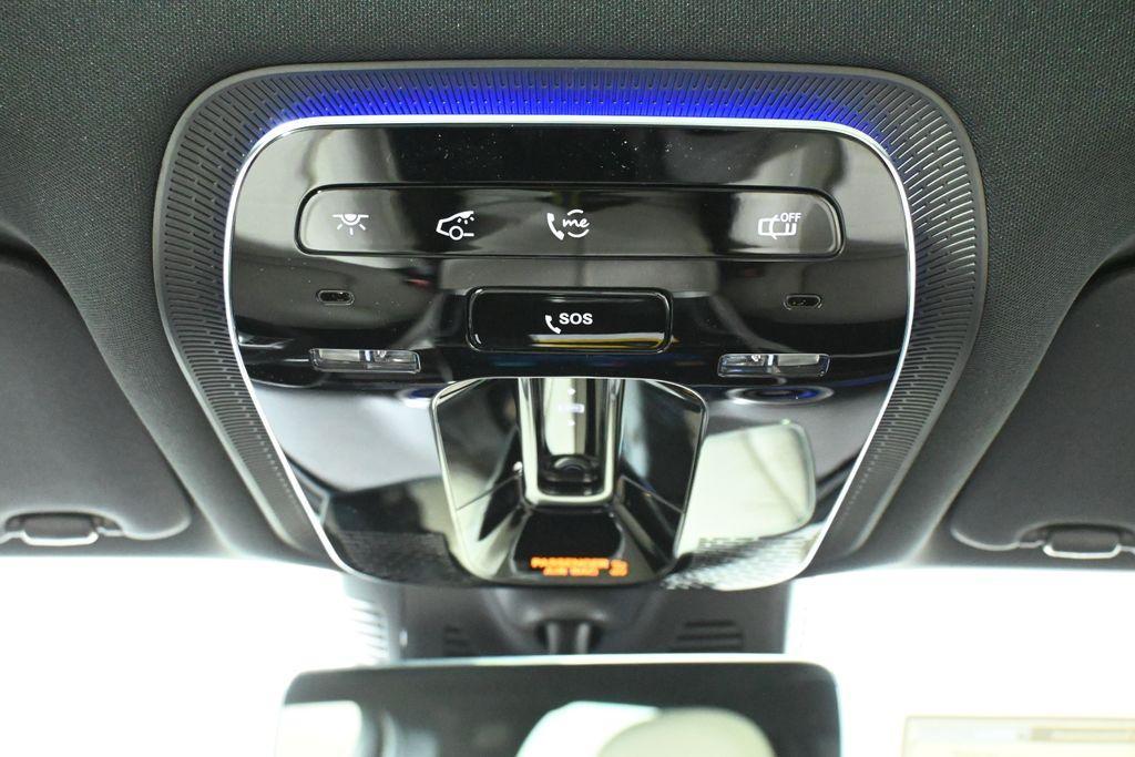 new 2025 Mercedes-Benz GLC 300 car, priced at $57,355