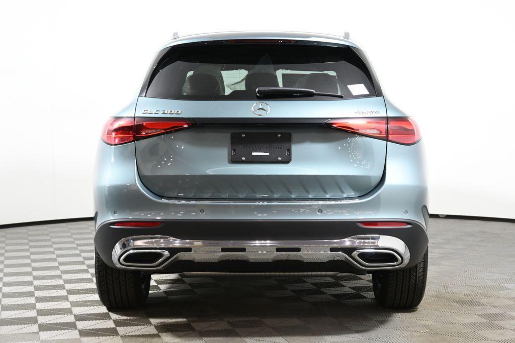 new 2025 Mercedes-Benz GLC 300 car, priced at $57,355