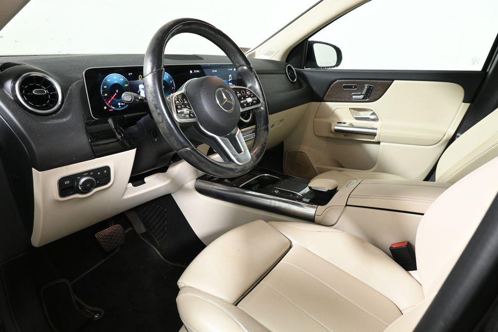 used 2021 Mercedes-Benz GLA 250 car, priced at $20,995