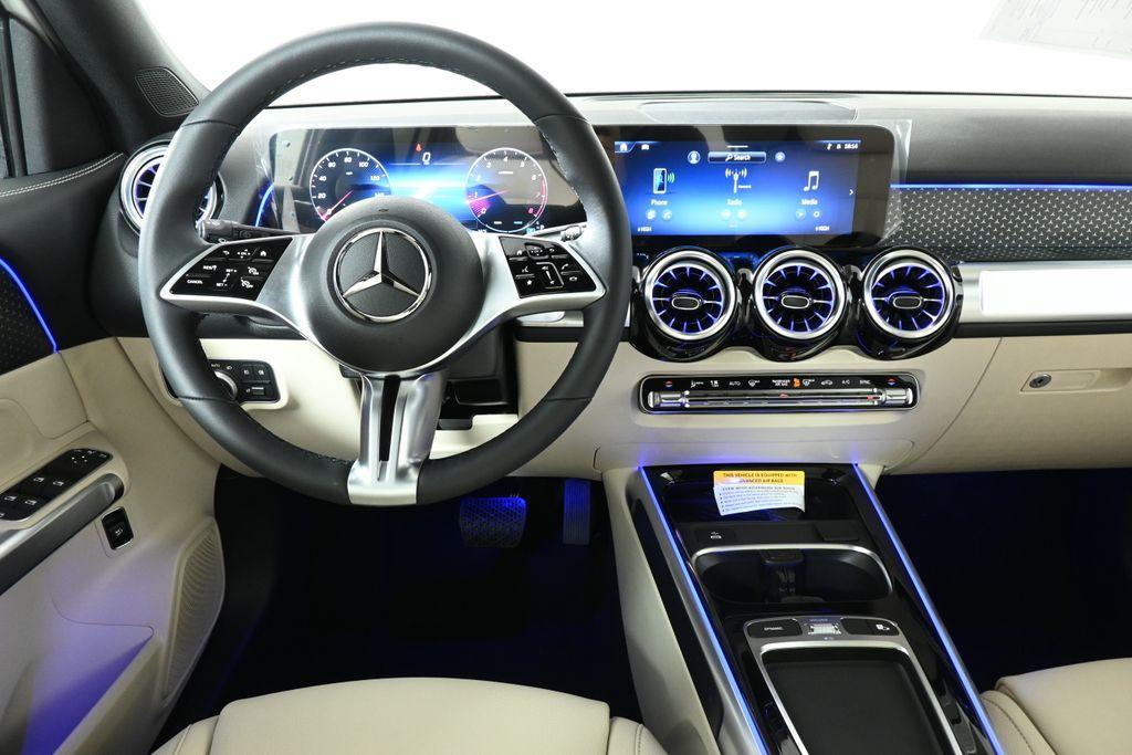 new 2025 Mercedes-Benz GLB 250 car, priced at $49,959