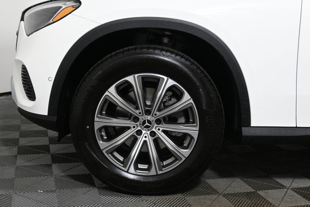 new 2026 Mercedes-Benz GLC 300 car, priced at $54,585
