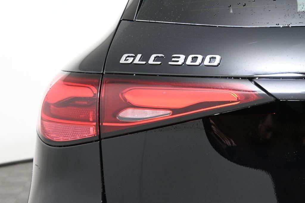 new 2025 Mercedes-Benz GLC 300 car, priced at $56,765