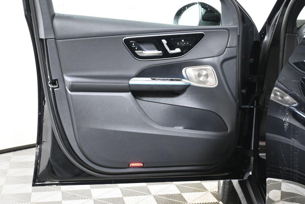 new 2025 Mercedes-Benz GLC 300 car, priced at $56,765