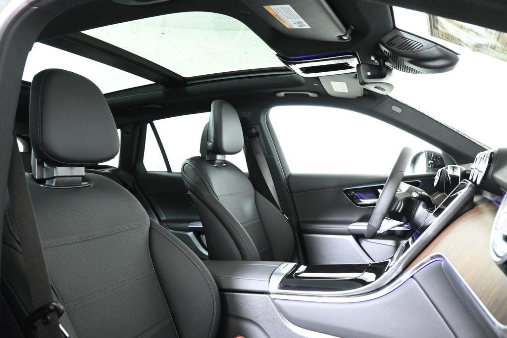 new 2025 Mercedes-Benz GLC 300 car, priced at $56,765